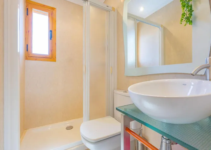 Willa Maryline - Plusholidays *