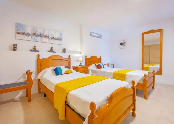 Maryline - Plusholidays * Calpe