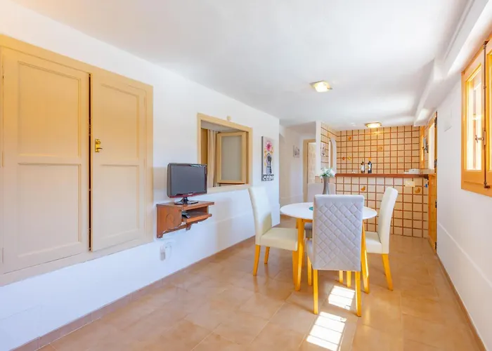 Maryline - Plusholidays * Calpe