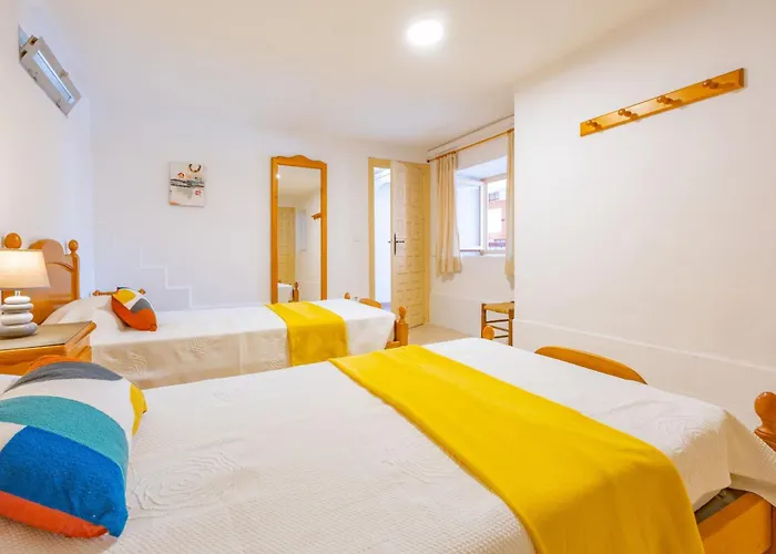 Maryline - Plusholidays Willa Calpe