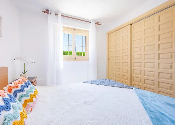 Willa Maryline - Plusholidays *