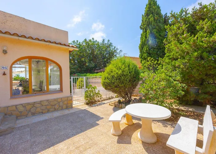 Maryline - Plusholidays *